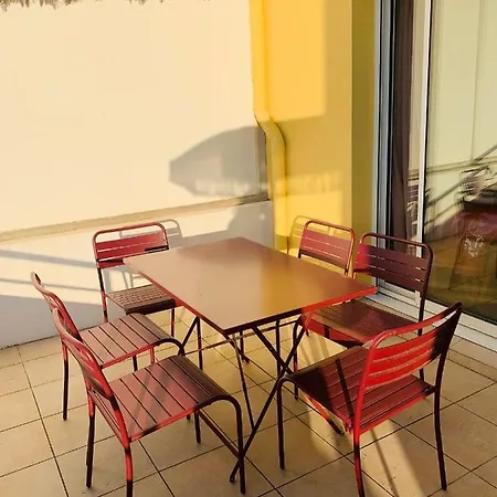 Le Saint Loup Apartment