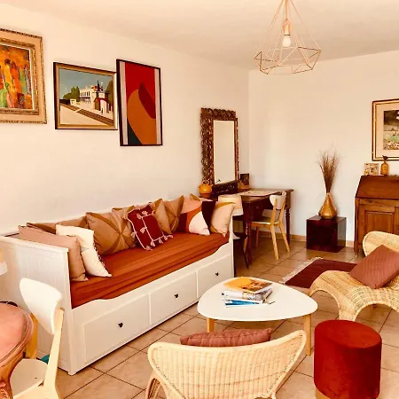 Le Saint Loup Apartment *